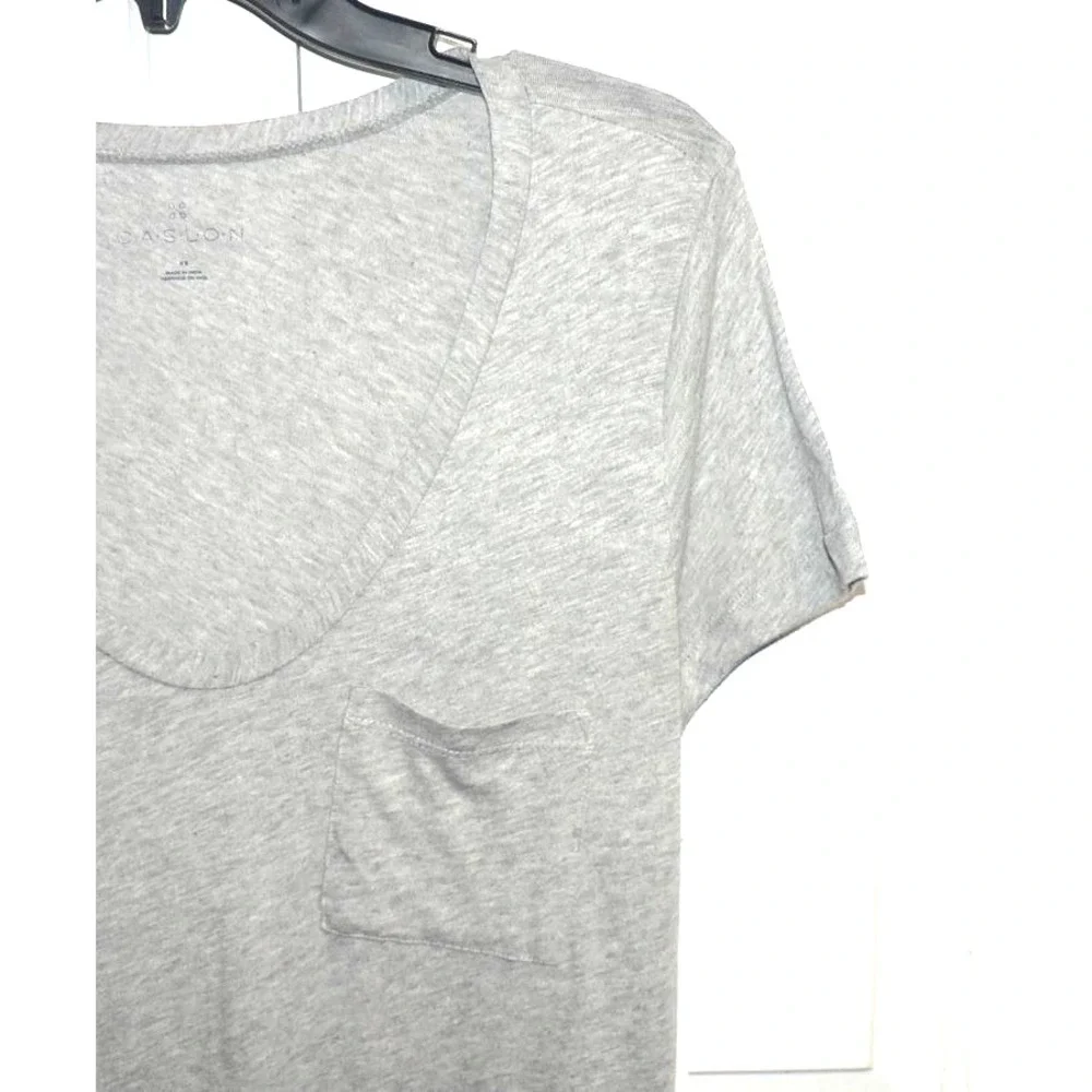 Caslon Women's Rounded V Short Sleeve Cotton/Modal Pocket Tee in Grey Heather XS